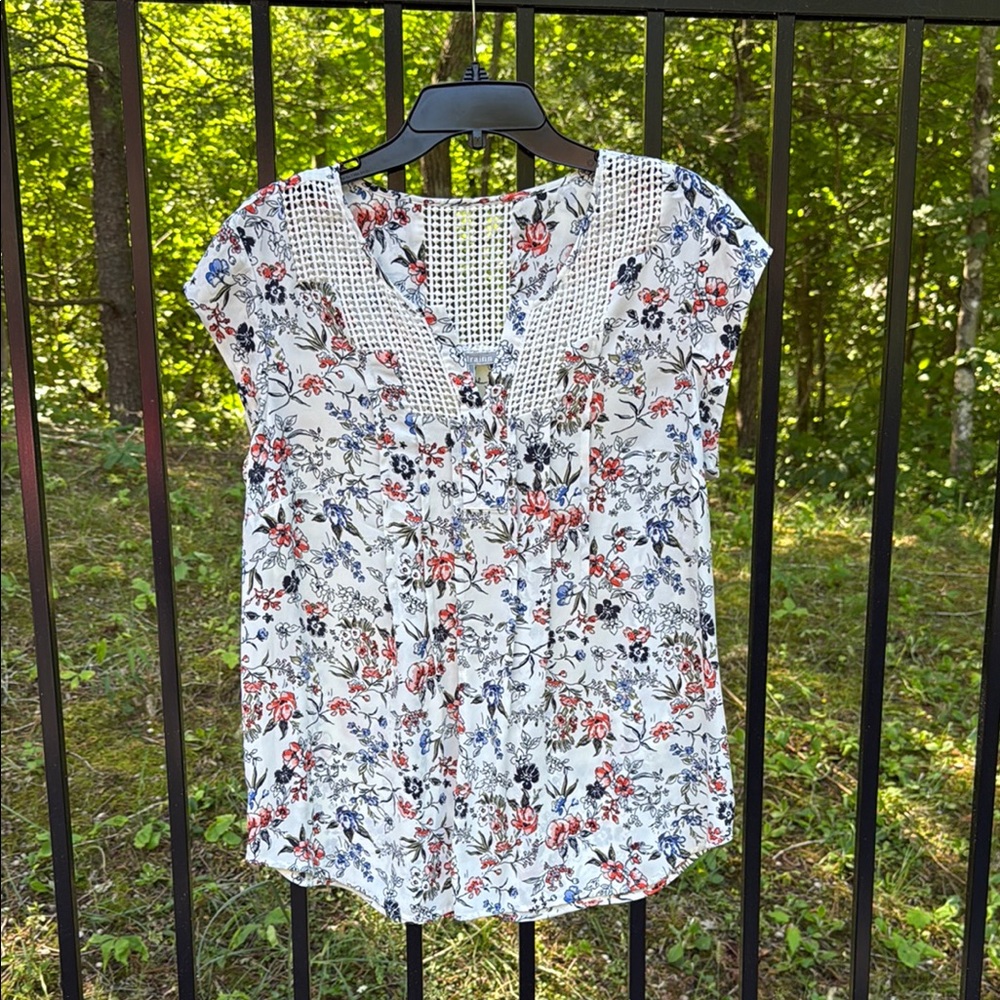Daniel Rainn floral blouse size L